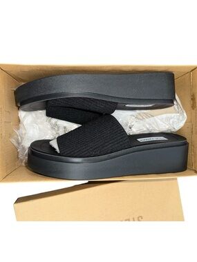 Steve Madden Black Platform Slide Sandals New in box 8.5
